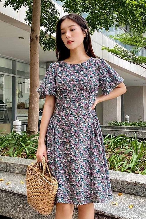 Đầm hoa dáng xòe tay bí