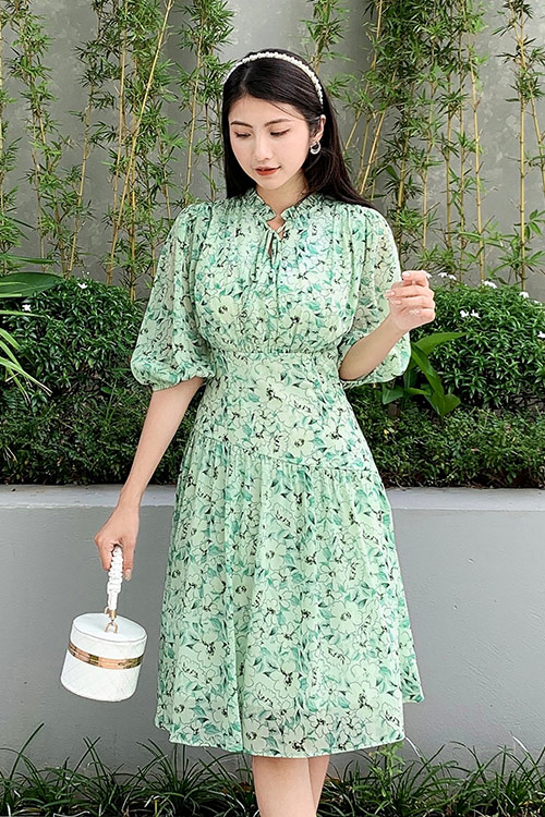 Đầm xòe hoa tay lỡ eo cách điệu